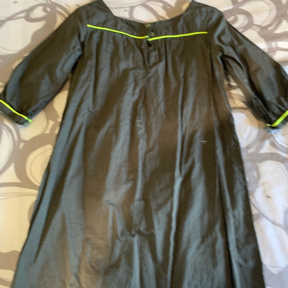 Dress - Picture 4 of 4
